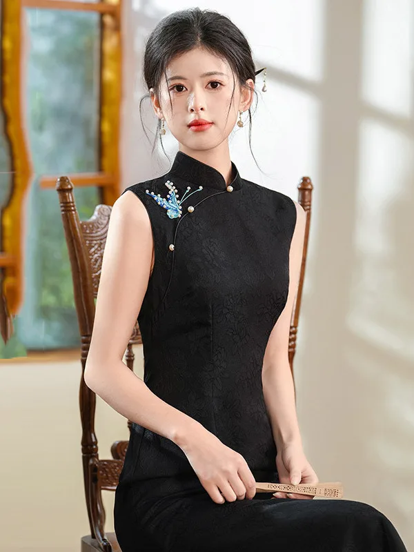 Young Style Revised Edition 2026 New Black Sleeveless Embroidered Dress for Women Breathable Comfortable Long Dress
Young Style Revised Edition 2026 New Black Sleeveless Embroidered Dress for Women Breathable Comfortable Long Dress
