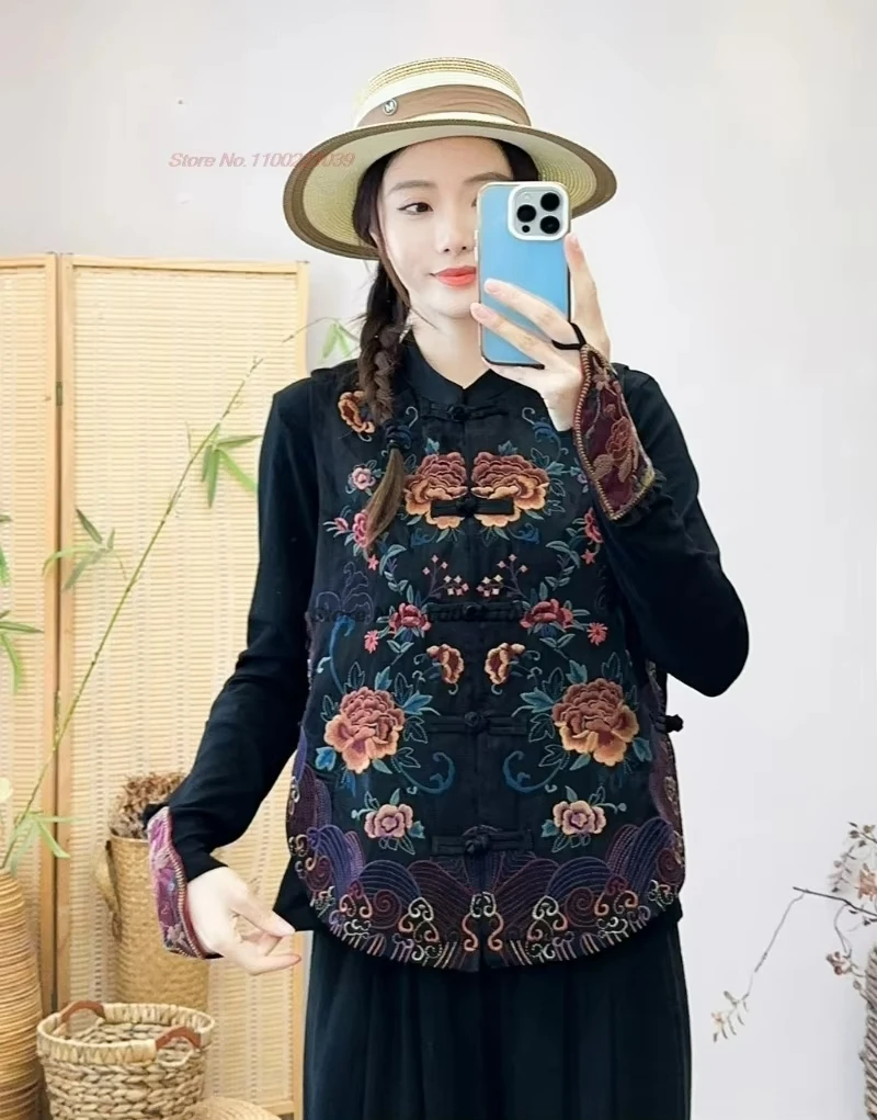 2025 chinese traditional hanfu tops vintage satin jacquard vest national flower embroidery sleeveless jacket ethnic waistcoat
2025 chinese traditional hanfu tops vintage satin jacquard vest national flower embroidery sleeveless jacket ethnic waistcoat