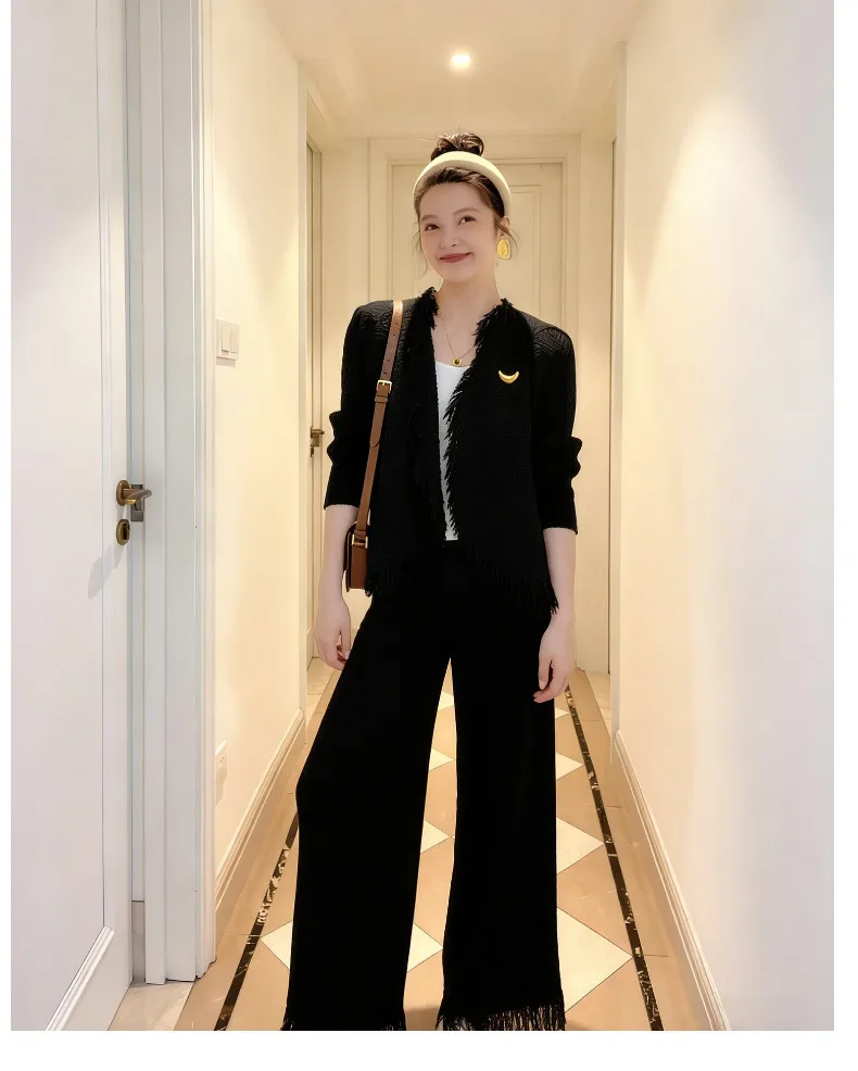 Miyake Pleats 2026 Spring/Summer New Arrival Fashion Fringe Jacket Set with Women's Wide-Leg Pants - Stylish Two-Piece Set Pleat
Miyake Pleats 2026 Spring/Summer New Arrival Fashion Fringe Jacket Set with Women's Wide-Leg Pants - Stylish Two-Piece Set Pleat