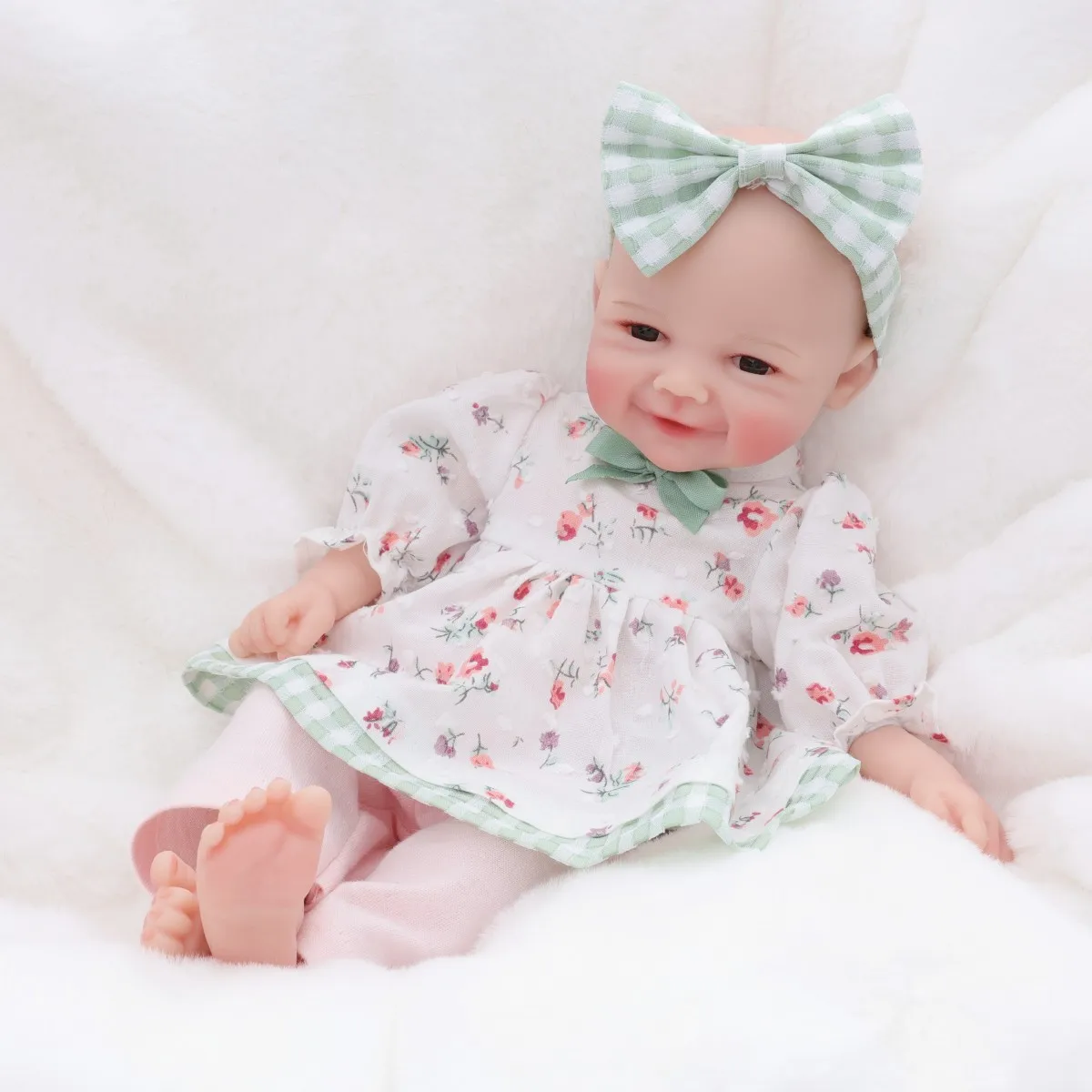 Cloveray 12inch Lifelike Smiling Reborn Doll Full Silicone Open Eyes Baby Girl Doll Floral Outfit Collectible Kids Toy Gift
Cloveray 12inch Lifelike Smiling Reborn Doll Full Silicone Open Eyes Baby Girl Doll Floral Outfit Collectible Kids Toy Gift