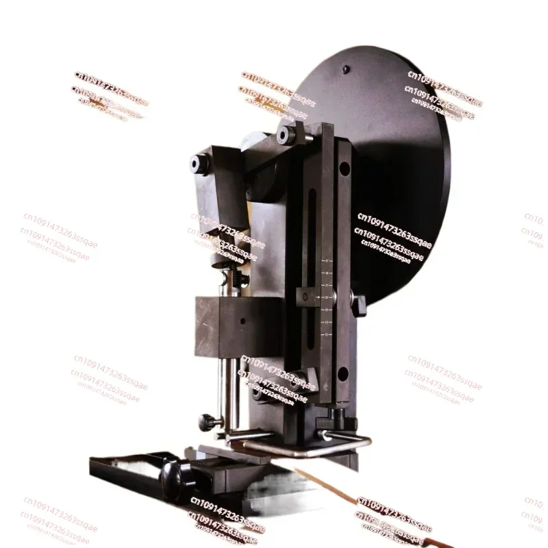 Leather Belt Hole Punching Machine Shoulder Strap Waist Belt Hand Crank Puncher Professional Punching Adjustable Spacing 10-55MM
Leather Belt Hole Punching Machine Shoulder Strap Waist Belt Hand Crank Puncher Professional Punching Adjustable Spacing 10-55MM