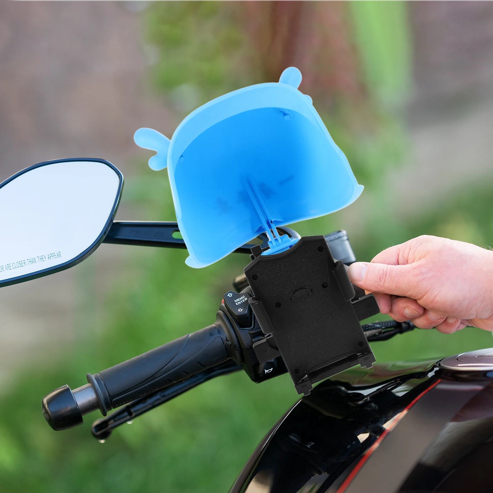 Motorcycle Sunshade Waterproof Mobile Phone Holder For Scooter Electric Bike Navigation Mount Handlebar Stable Design
Motorcycle Sunshade Waterproof Mobile Phone Holder For Scooter Electric Bike Navigation Mount Handlebar Stable Design