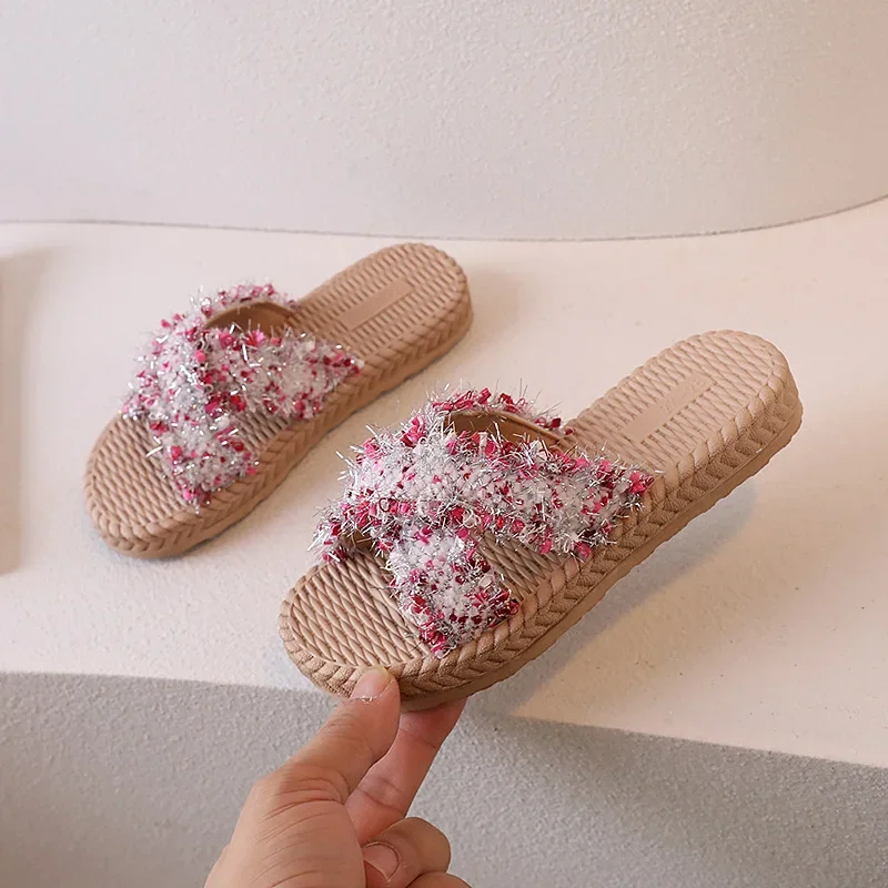 2024 Cute Girl Slippers Simple Flat Bottom European and American Style Children's Casual Shoes Breathable for Princess Soft Chic
2024 Cute Girl Slippers Simple Flat Bottom European and American Style Children's Casual Shoes Breathable for Princess Soft Chic