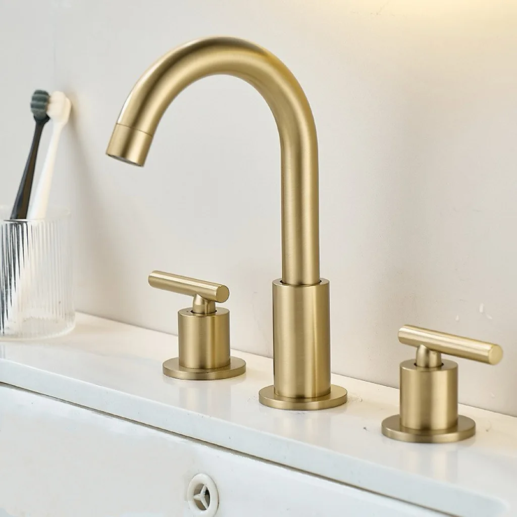 Brushed gold all-copper bathroom faucet, three-hole split basin mixer, hot and cold splash-proof basin faucet
Brushed gold all-copper bathroom faucet, three-hole split basin mixer, hot and cold splash-proof basin faucet