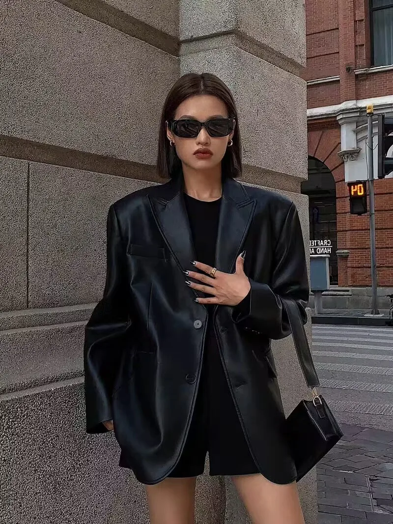 Leather suit jacket Women's 2023 autumn new loose fitting casual PU leather suit jacket
Leather suit jacket Women's 2023 autumn new loose fitting casual PU leather suit jacket
