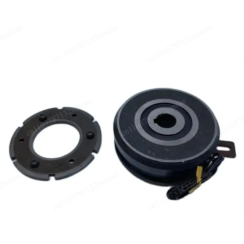 MCS-1.5 MCS-015 Clutch DC24V 1.5KG Electromagnetic Clutch with Bearing Inner Hole 15mm 15W for Brake System
MCS-1.5 MCS-015 Clutch DC24V 1.5KG Electromagnetic Clutch with Bearing Inner Hole 15mm 15W for Brake System