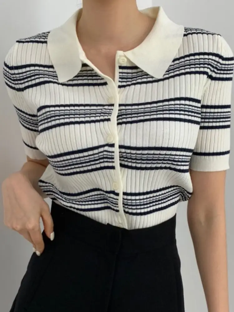 Women's Neck Short Sleeve Knitted Sweater Striped Open Front Casual Style Comfortable Breathable Polyester Fiber
Women's Neck Short Sleeve Knitted Sweater Striped Open Front Casual Style Comfortable Breathable Polyester Fiber