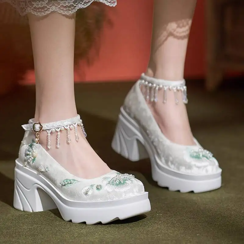 New Chinese Style Lolita Guofeng Not Tiring Feet High Heels Hanfu Women Shoe Thick Sole Height Increase Retro Costume Drama Cos
New Chinese Style Lolita Guofeng Not Tiring Feet High Heels Hanfu Women Shoe Thick Sole Height Increase Retro Costume Drama Cos
