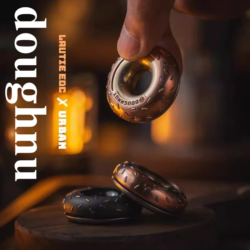 LAUTIE Donut EDC Магнитный модуль абзаца Механическое металлическое кольцо на кончике пальца Декомпрессия Настольная игрушка в подарок
LAUTIE Donut EDC Магнитный модуль абзаца Механическое металлическое кольцо на кончике пальца Декомпрессия Настольная игрушка в подарок