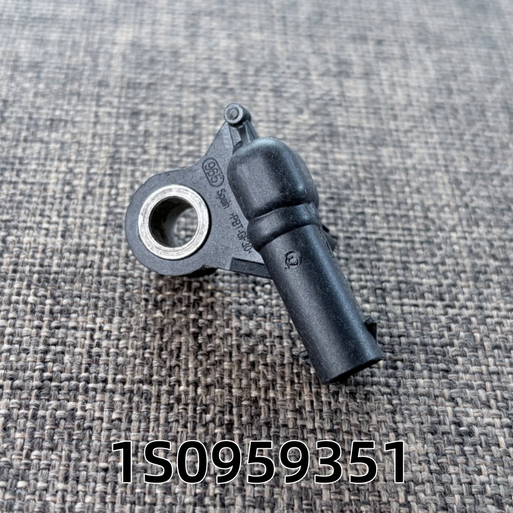 1S0959351 Collision Sensor for VW Touareg Lavida 2018-23 Caddy Gran Lavida Cross Lavida for Skoda Fabia Rapid Spaceback
1S0959351 Collision Sensor for VW Touareg Lavida 2018-23 Caddy Gran Lavida Cross Lavida for Skoda Fabia Rapid Spaceback