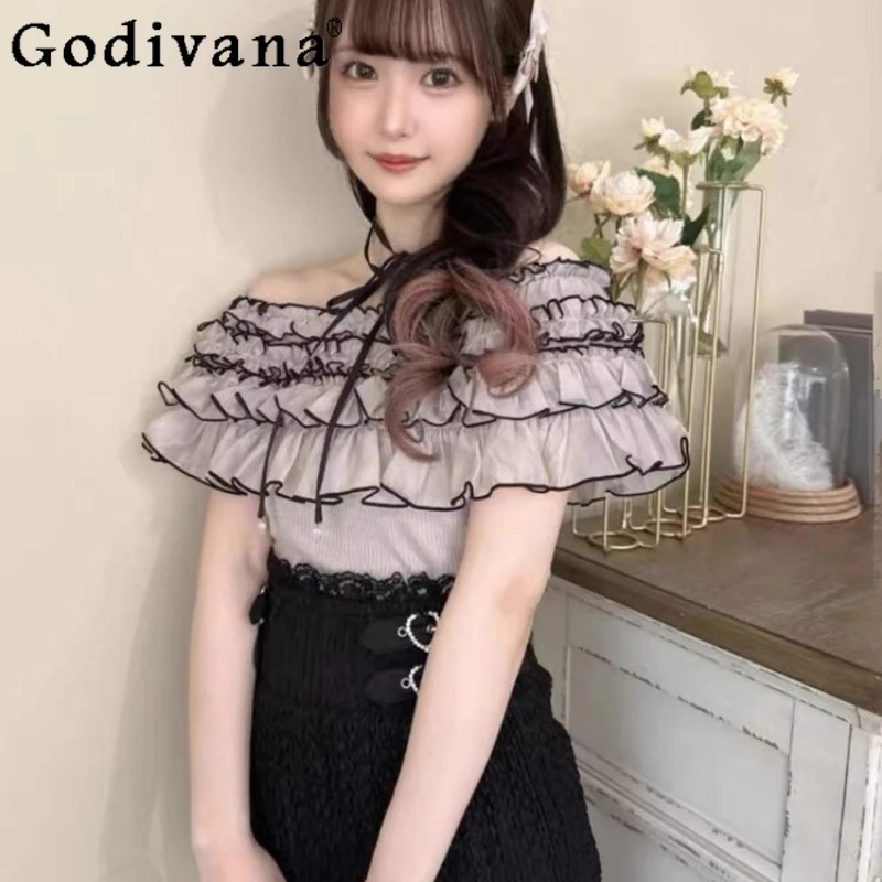 Japanese Lolita Style Knitted Patchwork Tops Spring and Autumn New Women's Slim Fit Elegant Ruffled Off-Shoulder Sweet Blouse
Japanese Lolita Style Knitted Patchwork Tops Spring and Autumn New Women's Slim Fit Elegant Ruffled Off-Shoulder Sweet Blouse