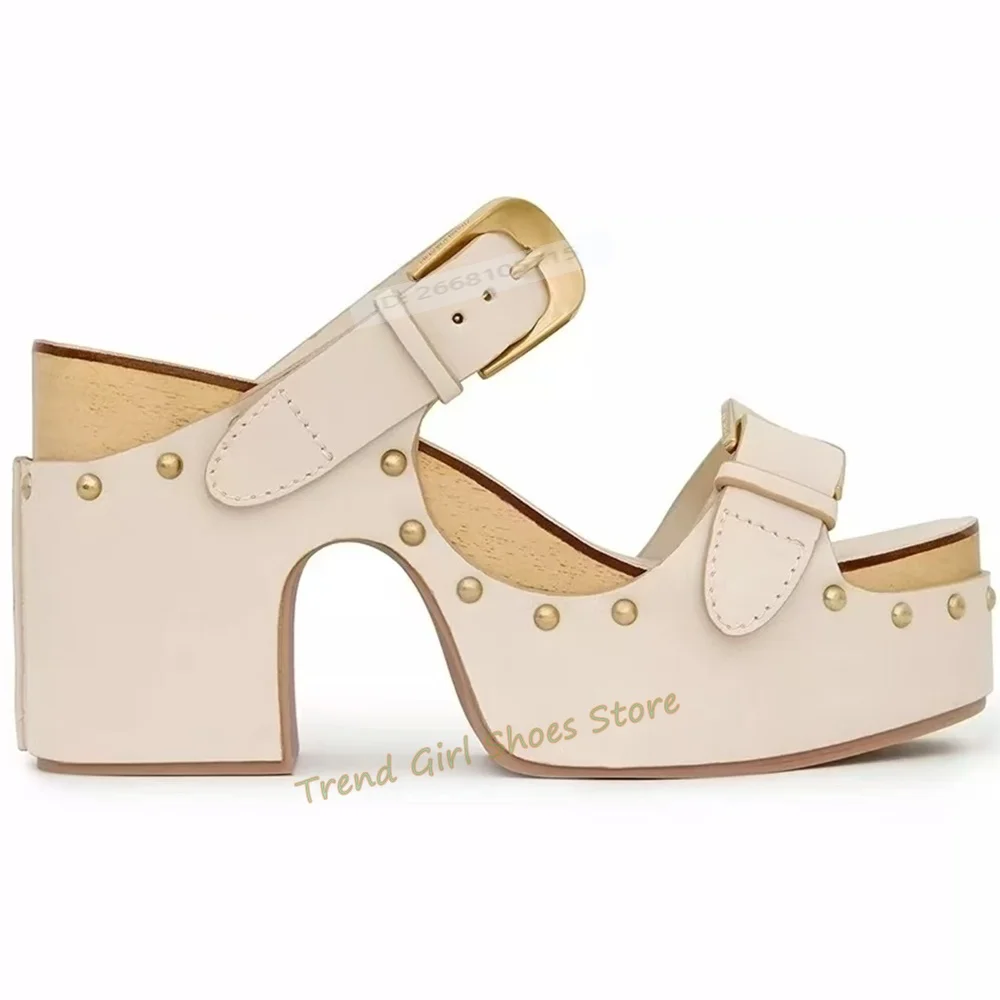 New Style One-Strip Rivets Sandals Chunky Med Heels Solid Buckle Straps Open Toe Women Shoes Slip On Designer Sandals Fashion
New Style One-Strip Rivets Sandals Chunky Med Heels Solid Buckle Straps Open Toe Women Shoes Slip On Designer Sandals Fashion