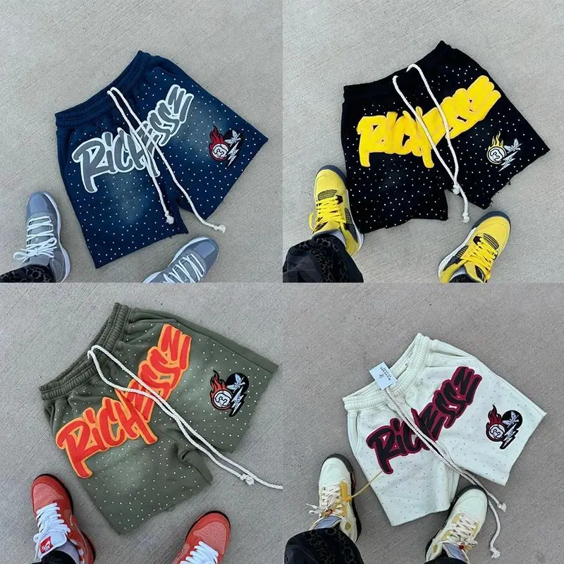2026 Summer New Men's Rhinestone "RICH" Graffiti Print Shorts Oversized Pants, Suitable for Daily Wear and Training
2026 Summer New Men's Rhinestone "RICH" Graffiti Print Shorts Oversized Pants, Suitable for Daily Wear and Training