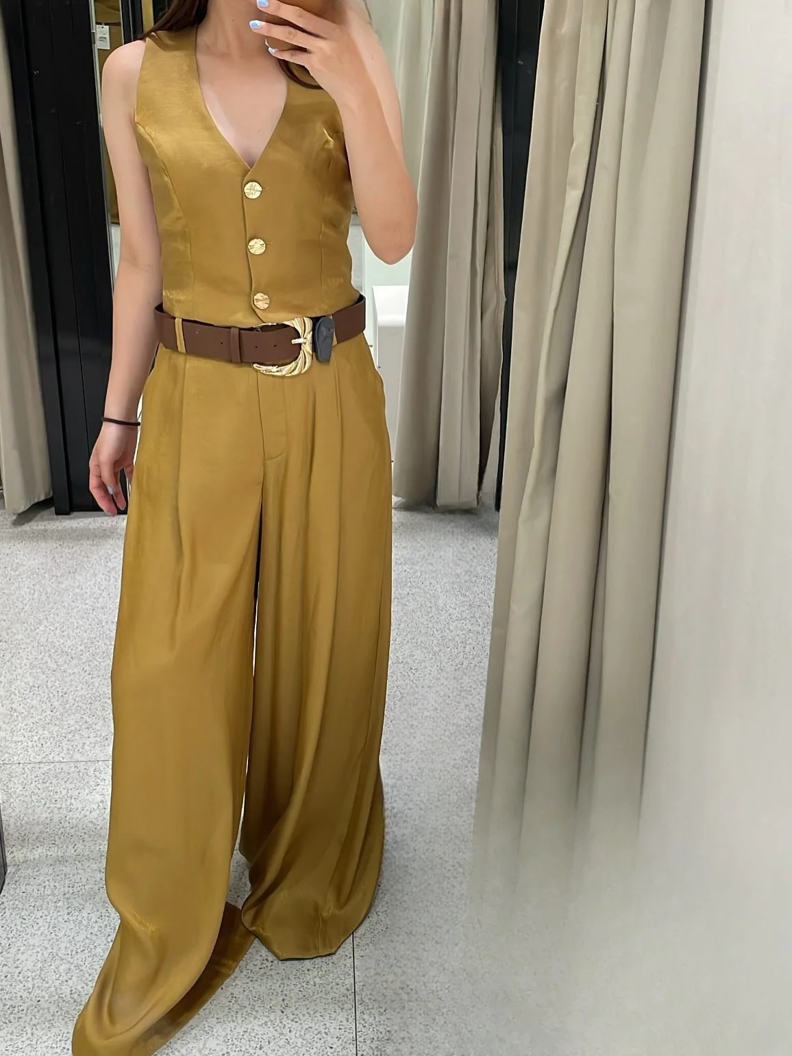 Elegant Women Vest Pants Set V-Neck Halter Top Belt Zipper Wide Leg Trousers Women Outfit Summer Fashion Streetwear
Elegant Women Vest Pants Set V-Neck Halter Top Belt Zipper Wide Leg Trousers Women Outfit Summer Fashion Streetwear