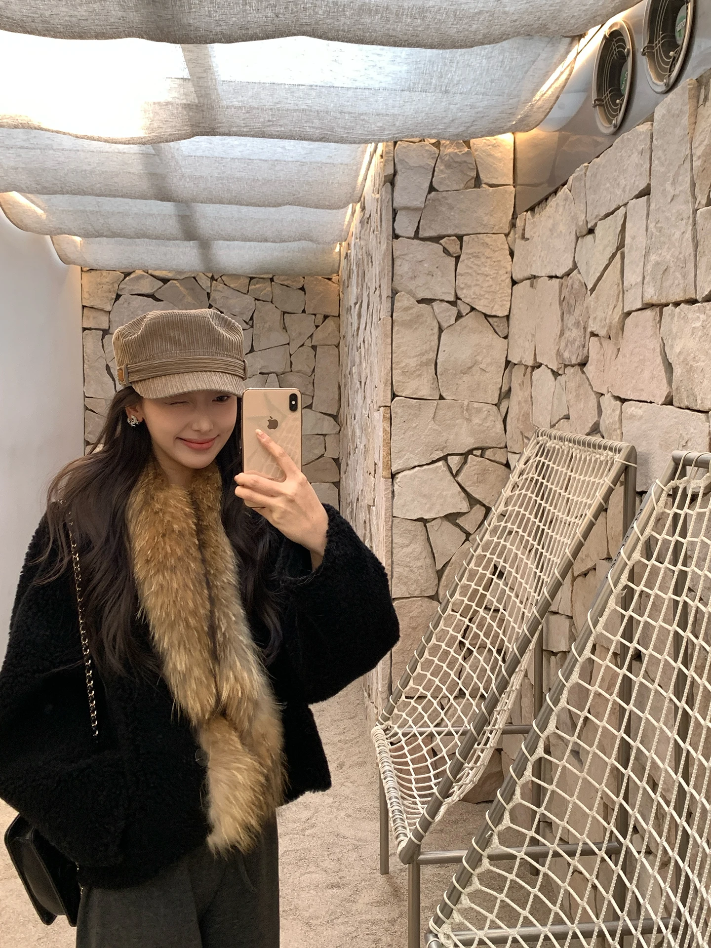 Faionable New Arrival Women's Lamb Fur Collar Leather Coat Lazy Sle Winter Outerwear ort Length V-Ne Comfortable Fit
Faionable New Arrival Women's Lamb Fur Collar Leather Coat Lazy Sle Winter Outerwear ort Length V-Ne Comfortable Fit