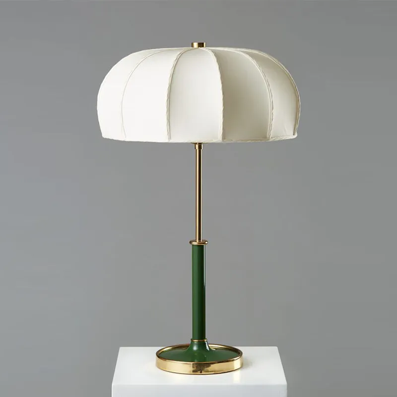 American Retro Fabric Table Light for Living Room Study Bedroom Bedside Light Luxurious Mid-Century Enamel Metal Stem Desk Lamp
American Retro Fabric Table Light for Living Room Study Bedroom Bedside Light Luxurious Mid-Century Enamel Metal Stem Desk Lamp
