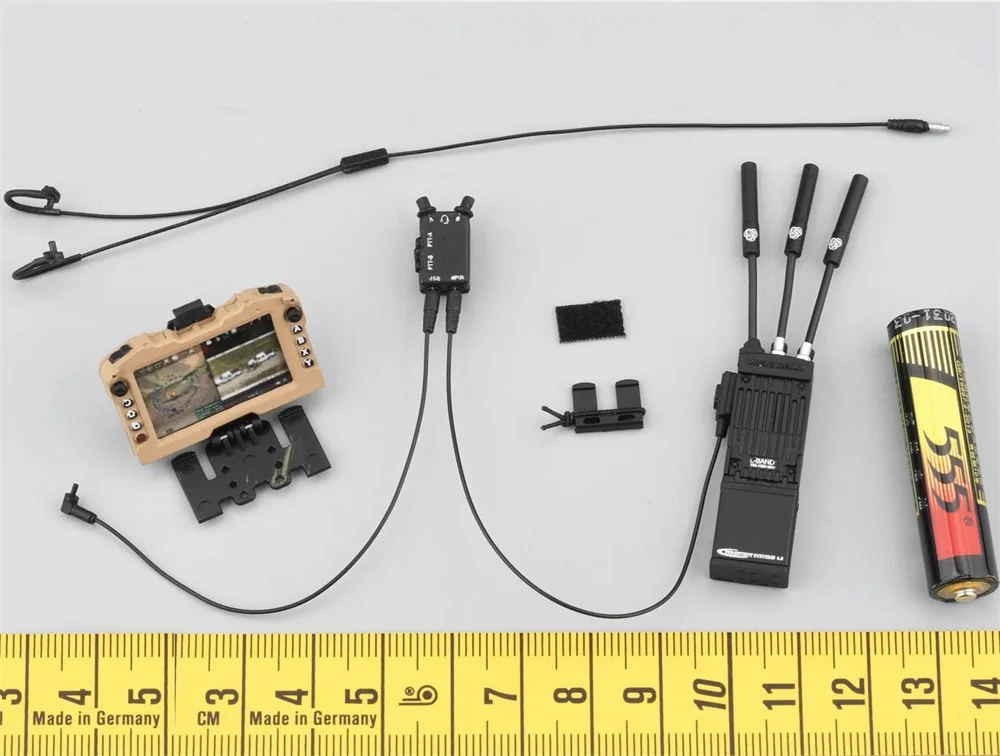1/6 EASY&SIMPLE ES 26051A NSWDG Male Doll Mini Toys Model Headset Phone Communicate PVC Material Not Real For 12" Doll Figure
1/6 EASY&SIMPLE ES 26051A NSWDG Male Doll Mini Toys Model Headset Phone Communicate PVC Material Not Real For 12" Doll Figure