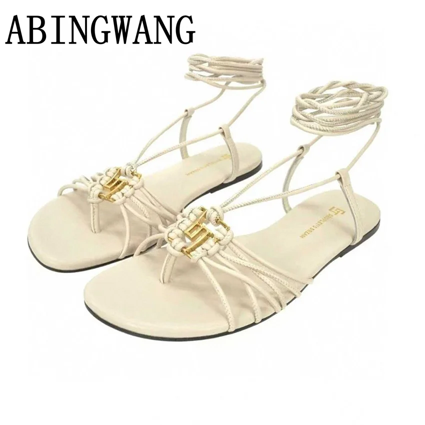 2026 Summer New Leather Metal Metal Flats Heel Sandals Lace Up Flip Flops Shoes Casual Ladies Gladiator Sandals For Women Mujer
2026 Summer New Leather Metal Metal Flats Heel Sandals Lace Up Flip Flops Shoes Casual Ladies Gladiator Sandals For Women Mujer