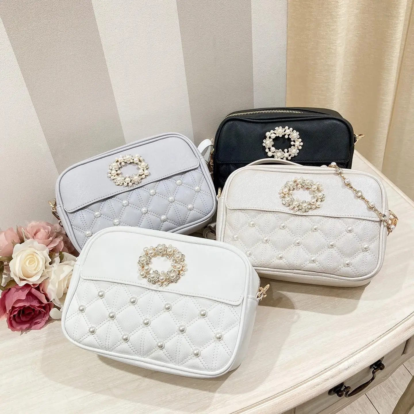 PU Leather Crossbody Bag Femme Japanese Sweet and Cute Mine Series Mass Production Diamond Pearl Shoulder Bags for Women
PU Leather Crossbody Bag Femme Japanese Sweet and Cute Mine Series Mass Production Diamond Pearl Shoulder Bags for Women
