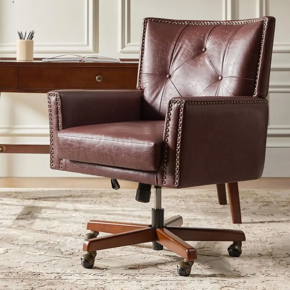 Кожаное офисное кресло коричневого цвета с механизмом откидывания и регулировкой высоты
Кожаное офисное кресло коричневого цвета с механизмом откидывания и регулировкой высоты