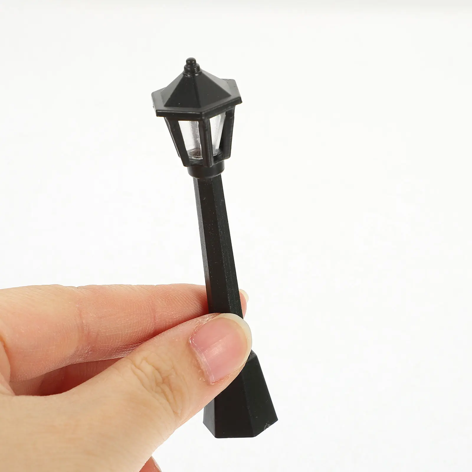 1 Set Chair Decor Realistic Street Lamp Garden Art Miniature Ornament Small House Decor Kid House Decoration Gardening
1 Set Chair Decor Realistic Street Lamp Garden Art Miniature Ornament Small House Decor Kid House Decoration Gardening