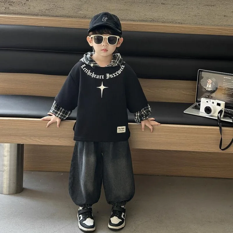 Boy Clothes Set Children fashion fake two-piece hoodie and Loose Jeans 2pcs Outfit Autumn Casual Toddler Suits 2-10 Years
Boy Clothes Set Children fashion fake two-piece hoodie and Loose Jeans 2pcs Outfit Autumn Casual Toddler Suits 2-10 Years