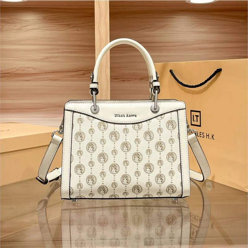 Light luxury brand women's handbag 2025 new high-end texture retro large capacity designer single shoulder crossbody fashionable
Light luxury brand women's handbag 2025 new high-end texture retro large capacity designer single shoulder crossbody fashionable