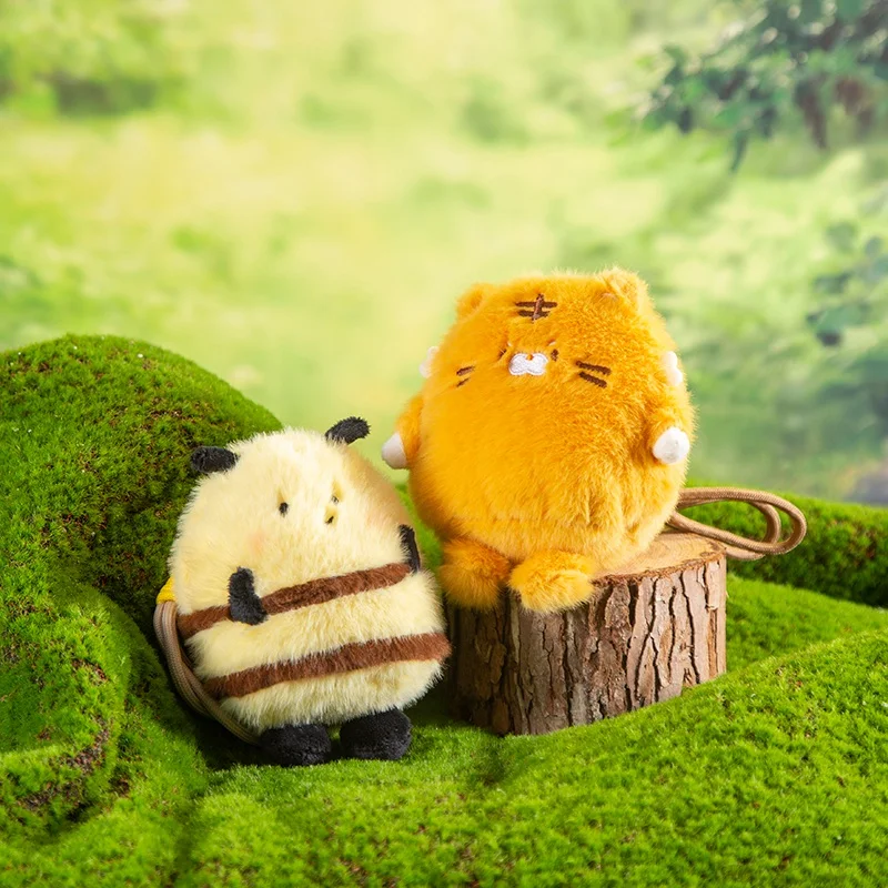 Small Animals and Insects Series Cartoon Keychain Plush Pig Tiger Doll Pendant Bee Chick Toy Super Soft Gift Kids
Small Animals and Insects Series Cartoon Keychain Plush Pig Tiger Doll Pendant Bee Chick Toy Super Soft Gift Kids