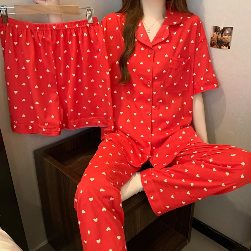 Crumpled Fabric Girl's Short-Sleeve Pajama Three-Piece Set, Lightweight, Comfortable, Breathable, Ins-Style Homewear for Summer
Crumpled Fabric Girl's Short-Sleeve Pajama Three-Piece Set, Lightweight, Comfortable, Breathable, Ins-Style Homewear for Summer