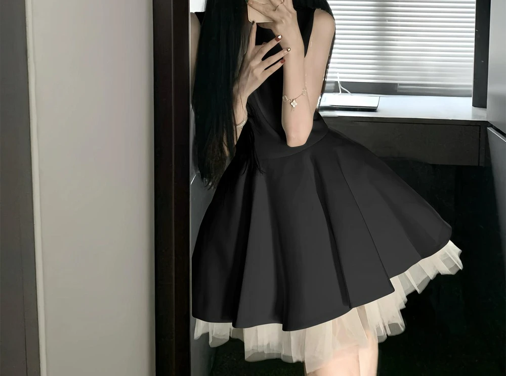Sleeveless Vest Dress Niche Versatile Women's Fashion Temperament Small Black Dress Summer
Sleeveless Vest Dress Niche Versatile Women's Fashion Temperament Small Black Dress Summer