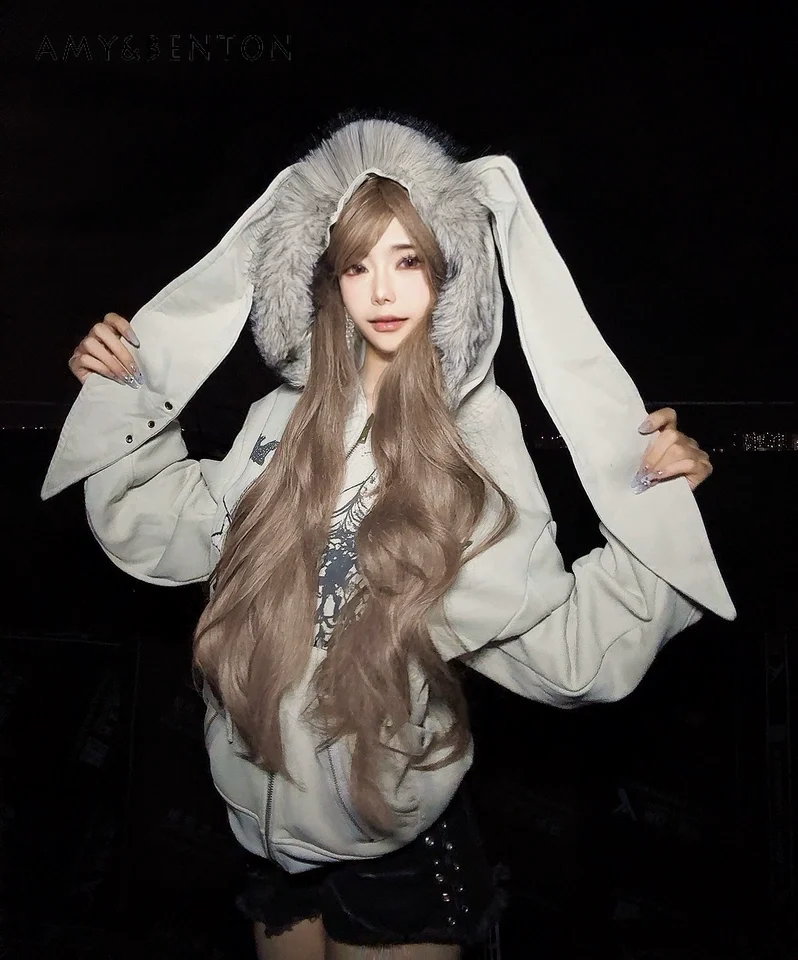 Gothic Punk Fur Collar Rabbit Ear Sweatshirt Coat for Women Subculture Japanese Sweet Cool Anime Print Loose Cotton Hoodies
Gothic Punk Fur Collar Rabbit Ear Sweatshirt Coat for Women Subculture Japanese Sweet Cool Anime Print Loose Cotton Hoodies