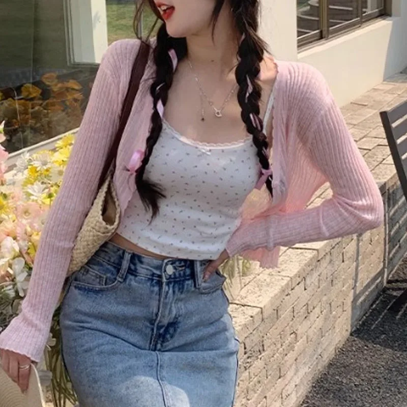 2026 V-Neck White Sunscreen Knitted Sweater Women Cardigans Long Sleeve Knit Sweater Cardigan Women Tops Sueters De Mujer Q3556
2026 V-Neck White Sunscreen Knitted Sweater Women Cardigans Long Sleeve Knit Sweater Cardigan Women Tops Sueters De Mujer Q3556
