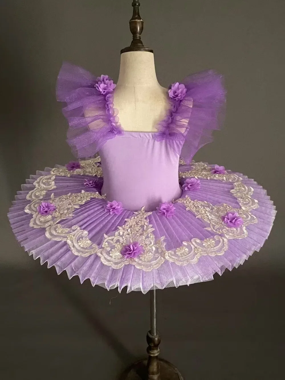 Dance Costume Children Ballet Skirt Vestido Summer Baby Dresses Elegant Girls Clothes Tutu Kids Outfit Ballet Leotard Girl Dress
Dance Costume Children Ballet Skirt Vestido Summer Baby Dresses Elegant Girls Clothes Tutu Kids Outfit Ballet Leotard Girl Dress