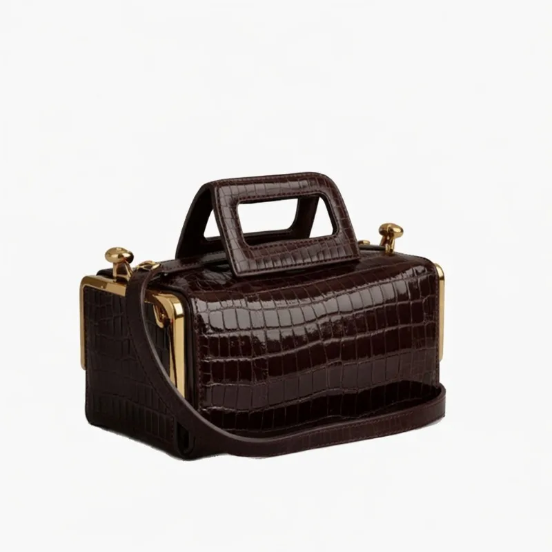 Luxury Bilateral Kisslock Clip Handbag Crocodile Patterned Small Square Box Bag Fashion Single-shoulder Crossbody Bag for Women
Luxury Bilateral Kisslock Clip Handbag Crocodile Patterned Small Square Box Bag Fashion Single-shoulder Crossbody Bag for Women