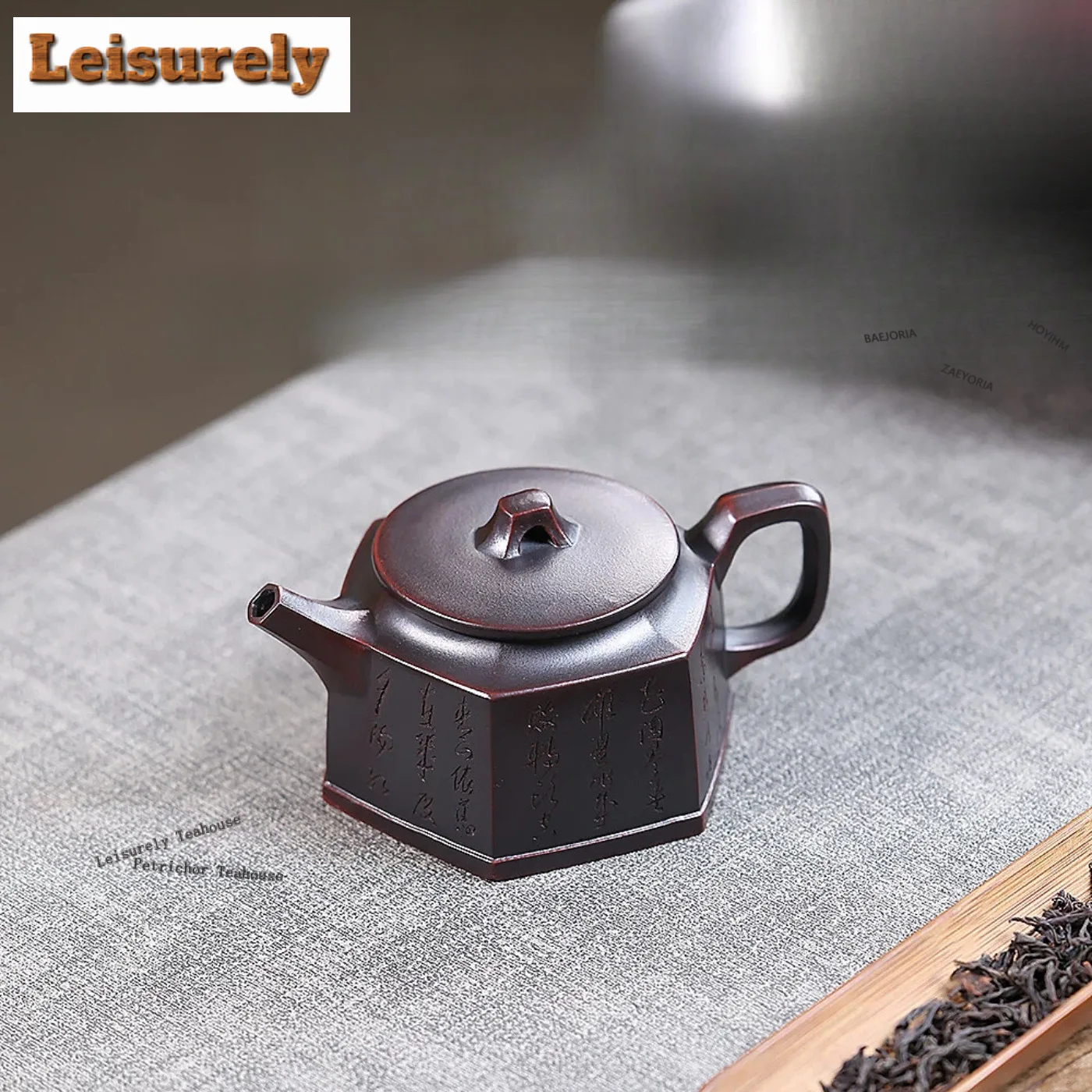 280ml Vintage Yixing Purple Clay Teapots Handmade Wellrail Pot Raw Ore Ancient Black Mud Kettle Chinese Zisha Tea Set Decoration
280ml Vintage Yixing Purple Clay Teapots Handmade Wellrail Pot Raw Ore Ancient Black Mud Kettle Chinese Zisha Tea Set Decoration