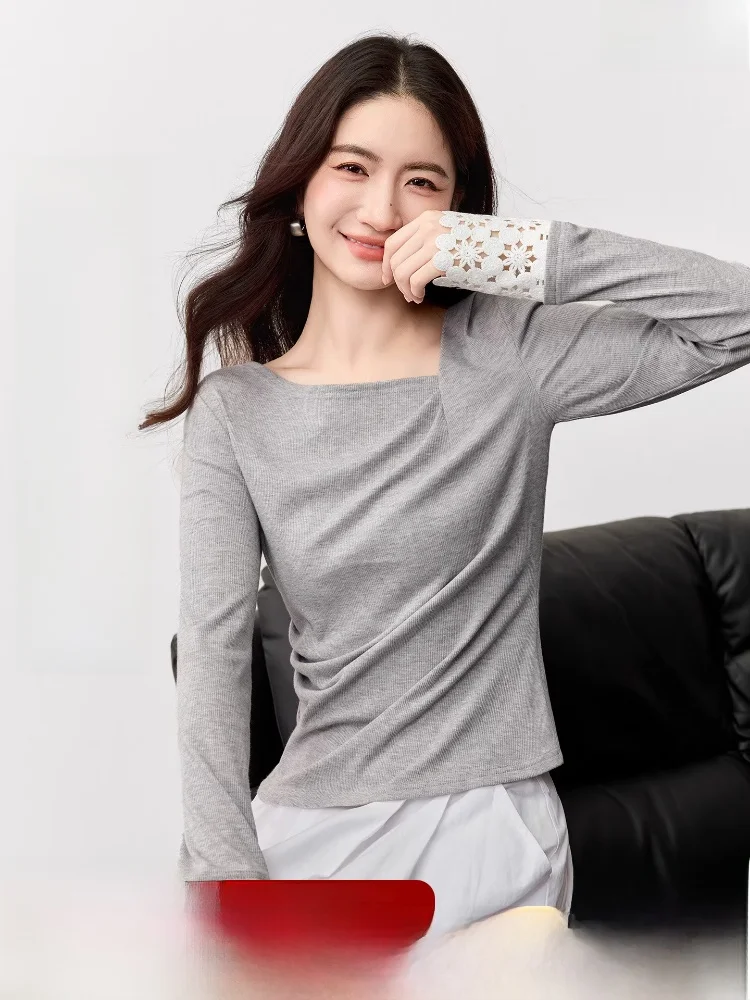Slim Fit Knitted T-irt Women's Spring 2026 New Sle Side Ne mmet Pleated Waist Inward Hook Flower Lace Long Sve Top
Slim Fit Knitted T-irt Women's Spring 2026 New Sle Side Ne mmet Pleated Waist Inward Hook Flower Lace Long Sve Top