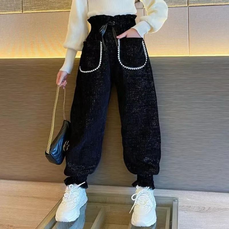 Thermal Fleece-Lined Winter Girls' Pants Thickened Outdoor Wear, Loose-Fitting Cuffed Jogger Pants for Tween Girls (8-14 Years)
Thermal Fleece-Lined Winter Girls' Pants Thickened Outdoor Wear, Loose-Fitting Cuffed Jogger Pants for Tween Girls (8-14 Years)