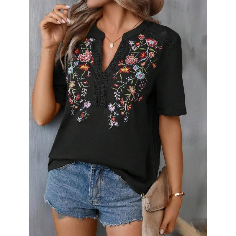 New Women Embroidery Patchwork Lace Fashion Short Sleeve Top Temperament Commuting Women's Summer Clothes Casual V-neck T-shirt
New Women Embroidery Patchwork Lace Fashion Short Sleeve Top Temperament Commuting Women's Summer Clothes Casual V-neck T-shirt
