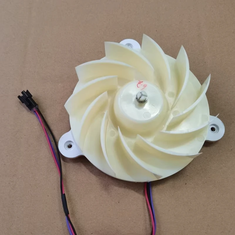 Suitable for Hisense Ronshen refrigerator motor 1653261 B052111487 12V 2.5W B03081075
Suitable for Hisense Ronshen refrigerator motor 1653261 B052111487 12V 2.5W B03081075