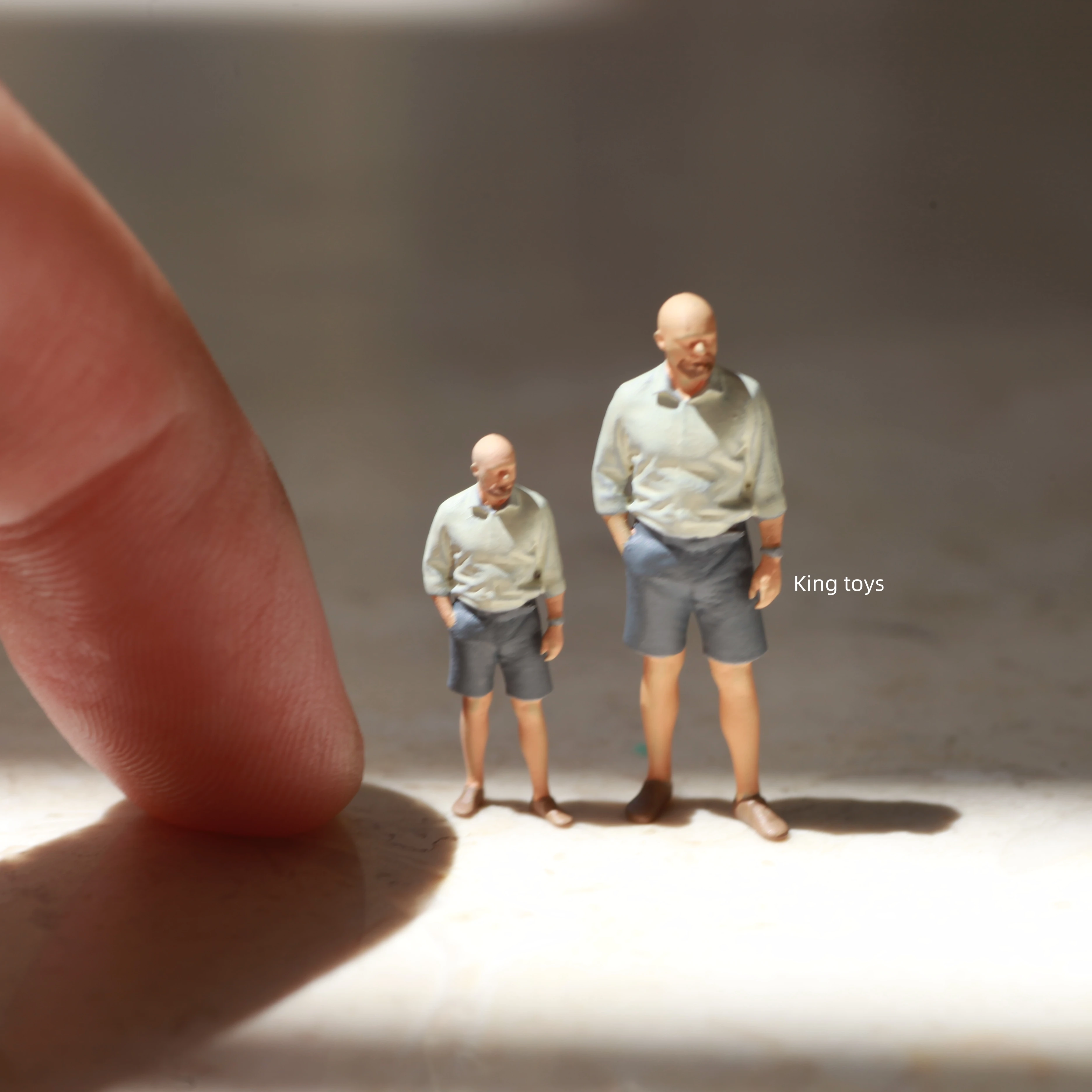 King Toys 1/64 1/87 1/43 Figurines Scale Model Resin Bald Man Dioramas Diecast Miniature Collection 052
King Toys 1/64 1/87 1/43 Figurines Scale Model Resin Bald Man Dioramas Diecast Miniature Collection 052