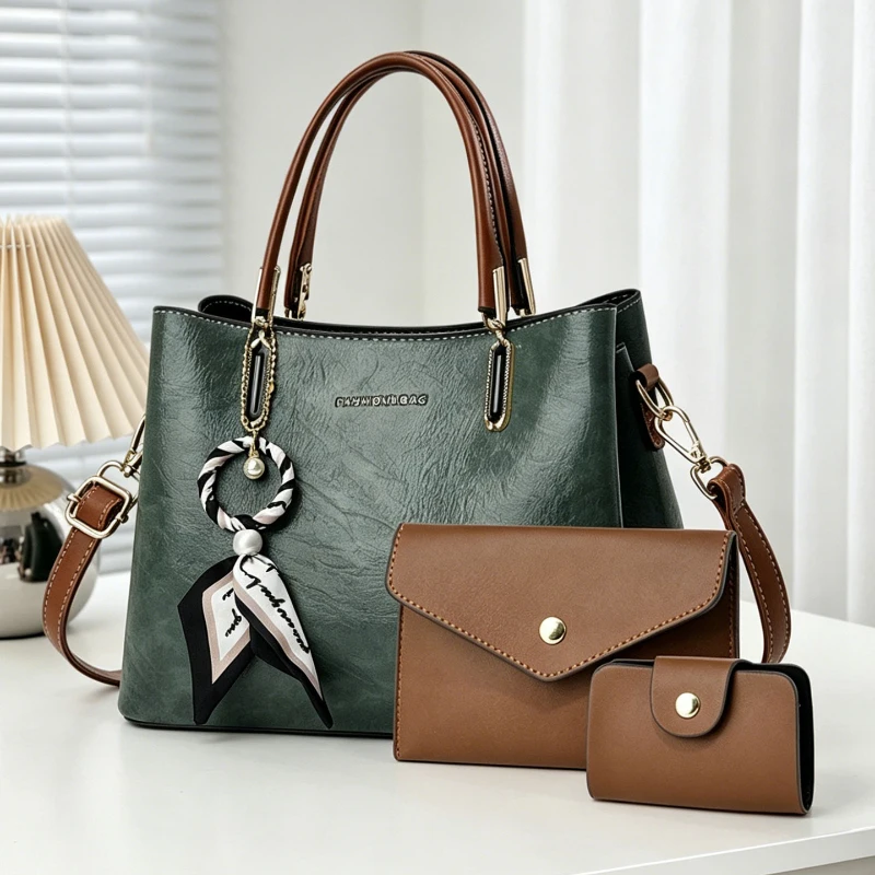 Large-capacity 3-piece women's bag set, available in multiple colors. Stylish and versatile women's handbag set with multiple
Large-capacity 3-piece women's bag set, available in multiple colors. Stylish and versatile women's handbag set with multiple