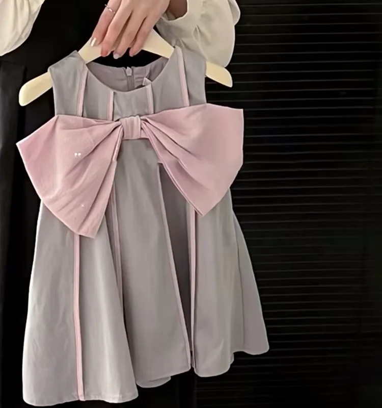 Summer Girls Dress 2024 New Casual and Comfortable Solid Color Bow Princess Dress Fashion Loose Girls Clothing for Party
Summer Girls Dress 2024 New Casual and Comfortable Solid Color Bow Princess Dress Fashion Loose Girls Clothing for Party