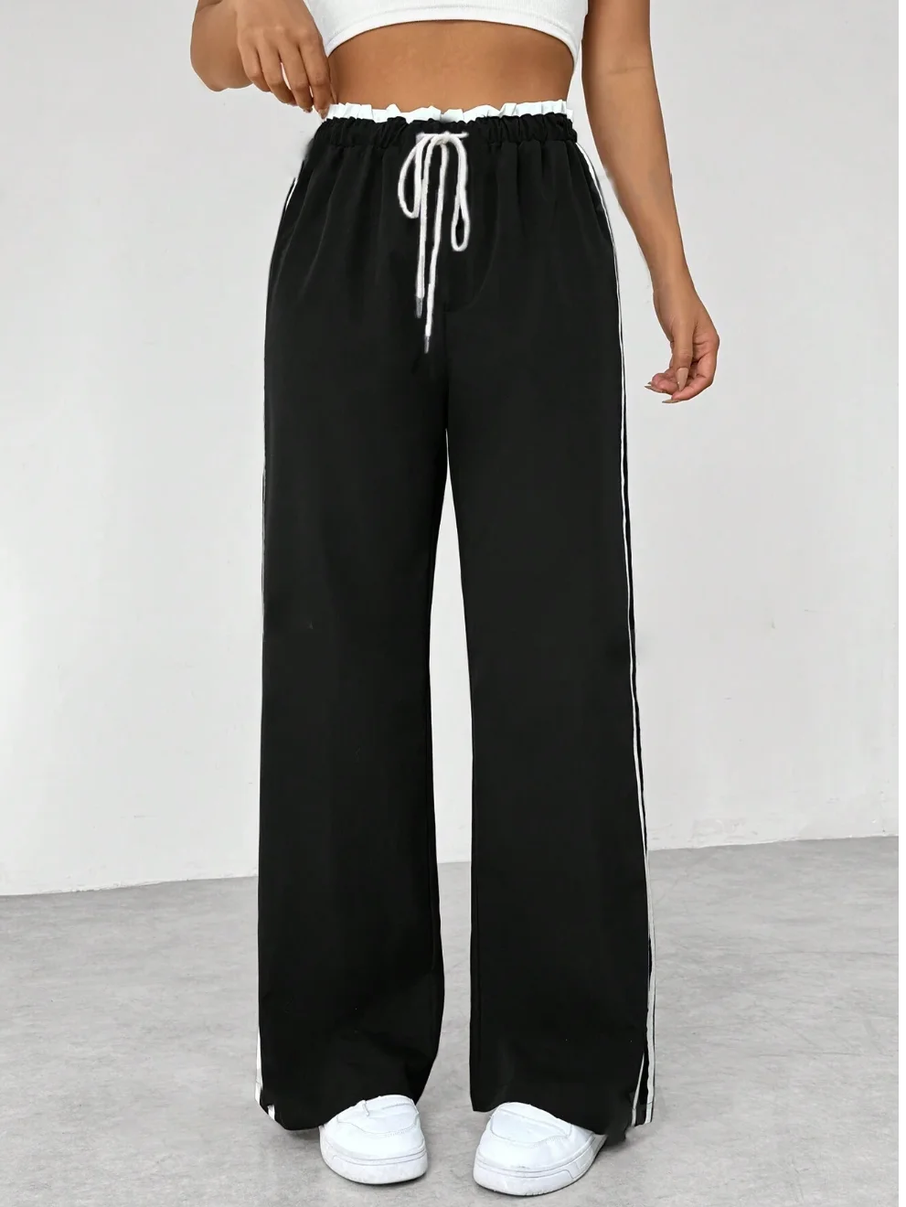 Solid color casual fashion elegant Japanese Korean European and American sports elastic waist womens pants
Solid color casual fashion elegant Japanese Korean European and American sports elastic waist womens pants