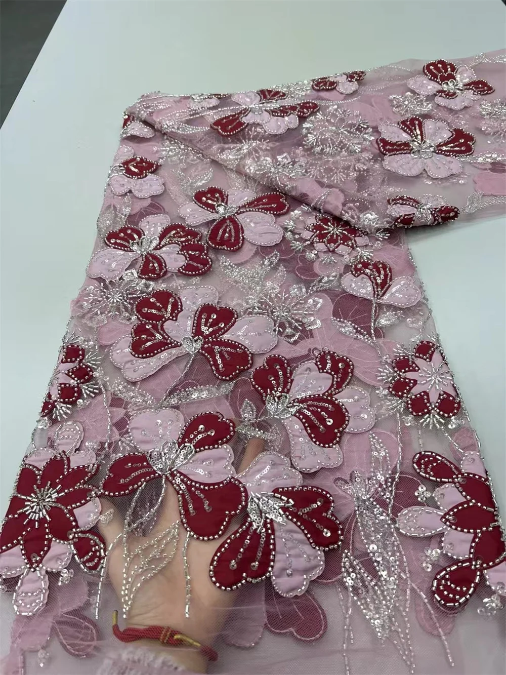 Super Top Lace Fabric For Paty Dress African Lace Fabric Luxury Embroidery Bead Net Lace with Sequins Wedding Party Dress W545-1
Super Top Lace Fabric For Paty Dress African Lace Fabric Luxury Embroidery Bead Net Lace with Sequins Wedding Party Dress W545-1