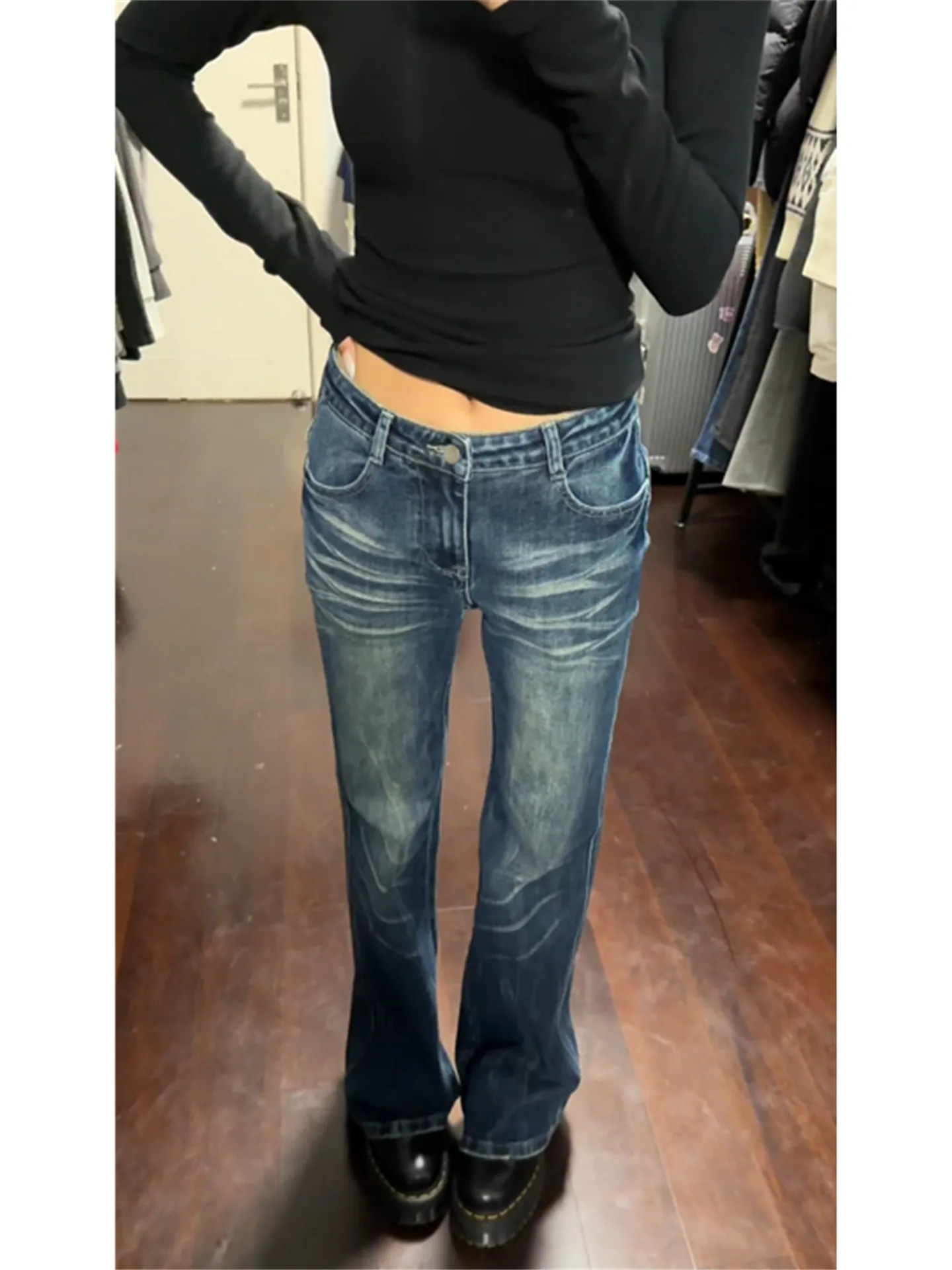 Deep Blue Low Waist Bell Bottom Denim Jeans Women's Slimming Long Casual Pants Spring Season Retro Wash Cotton Material
Deep Blue Low Waist Bell Bottom Denim Jeans Women's Slimming Long Casual Pants Spring Season Retro Wash Cotton Material