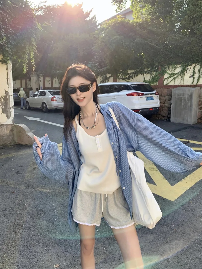 Blue Plaid Long Sleeve Casual Shirt Women's Loose Slimming Summer Top Fashionable Versatile Mid-Length Button-Up Shirt
Blue Plaid Long Sleeve Casual Shirt Women's Loose Slimming Summer Top Fashionable Versatile Mid-Length Button-Up Shirt