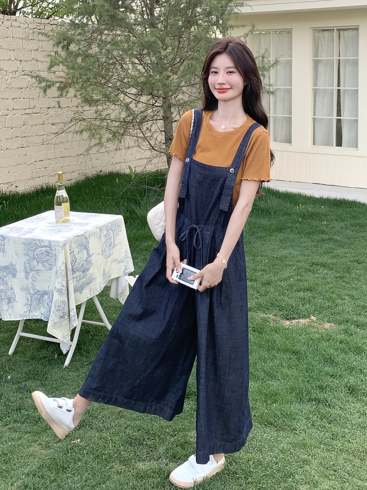 Модный джинсовый комбинезон, женский летний комбинезон 2025, утягивающий широкий комбинезон, простой шикарный молодежный вид, девятисекционные брюки
Модный джинсовый комбинезон, женский летний комбинезон 2025, утягивающий широкий комбинезон, простой шикарный молодежный вид, девятисекционные брюки