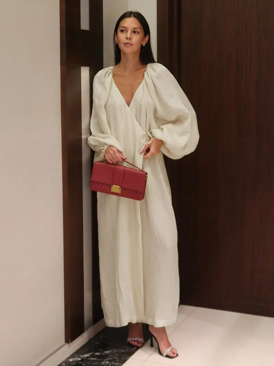 Bornladies 2026 Summer New Arrival Pure Cotton Puff Sleeve V-neck Long Dress Loose Wrap Bodycon Tied Skirt
Bornladies 2026 Summer New Arrival Pure Cotton Puff Sleeve V-neck Long Dress Loose Wrap Bodycon Tied Skirt