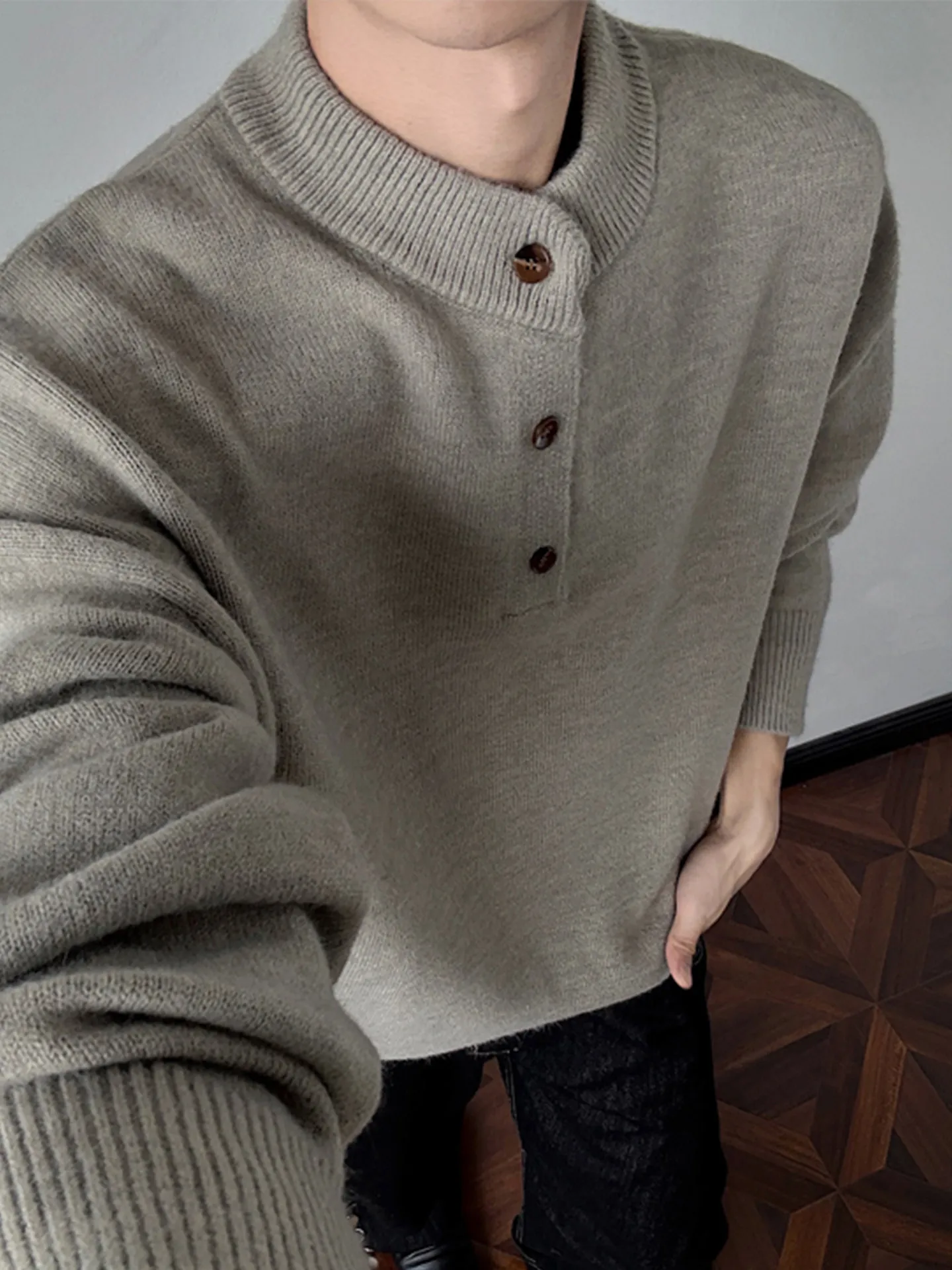 American Retro Henry Collar Men's Knitwear Winter Inner Wear Loose Base Layer Top Soft Comfortable Long Sleeve Warm
American Retro Henry Collar Men's Knitwear Winter Inner Wear Loose Base Layer Top Soft Comfortable Long Sleeve Warm