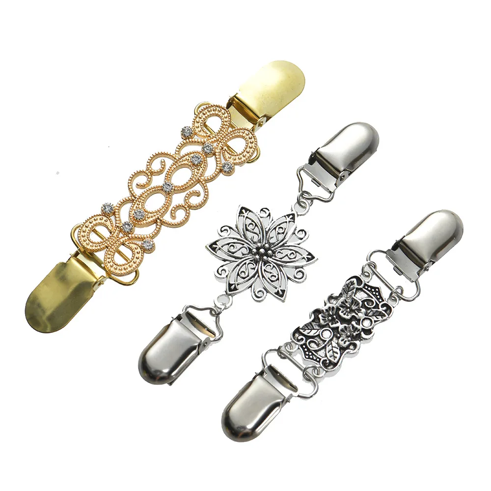 Retro Shirt Clip for Women Fashionable Shawl Scarf Clip Sweater Dress Open Cardigan Collar Clip Alloy Geometric Pattern Busin...
Retro Shirt Clip for Women Fashionable Shawl Scarf Clip Sweater Dress Open Cardigan Collar Clip Alloy Geometric Pattern Busin...